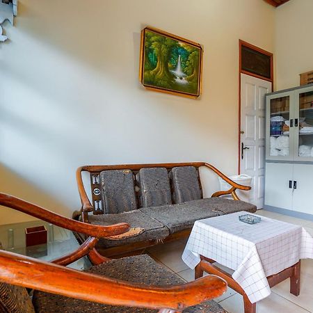 โอโย 2177 ตรีโกรา อินดะฮ์ เรสซิเดนซ์ Hotel ปาเลมบัง ภายนอก รูปภาพ