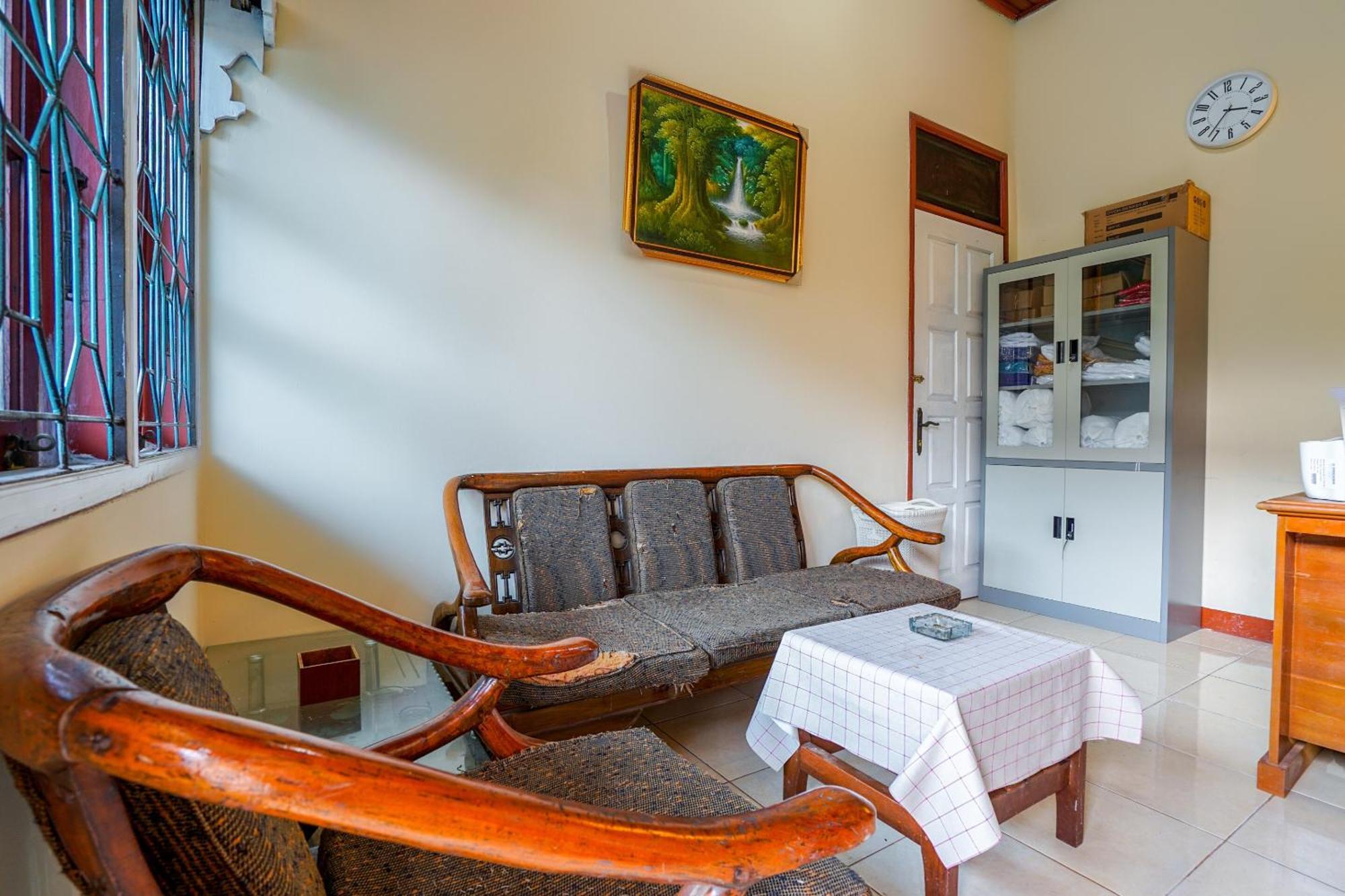 โอโย 2177 ตรีโกรา อินดะฮ์ เรสซิเดนซ์ Hotel ปาเลมบัง ภายนอก รูปภาพ