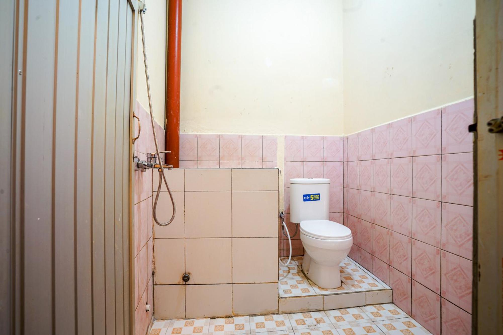 โอโย 2177 ตรีโกรา อินดะฮ์ เรสซิเดนซ์ Hotel ปาเลมบัง ภายนอก รูปภาพ